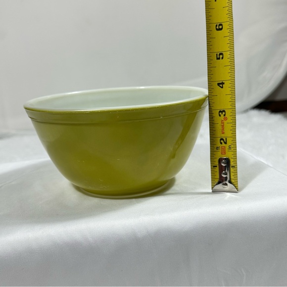 Vintage Green Pyrex Mixing Bowl 1 1/2 Quart 402 Made In USA - Picture 8 of 9